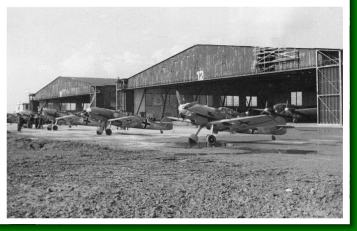 Photographie arienne du terrain de Chartres prise par la RAF en 1943