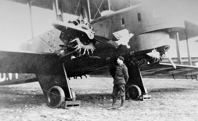 Farman F.63 Bn4  moteurs Gbome et Rhne Juoiter - Chartres