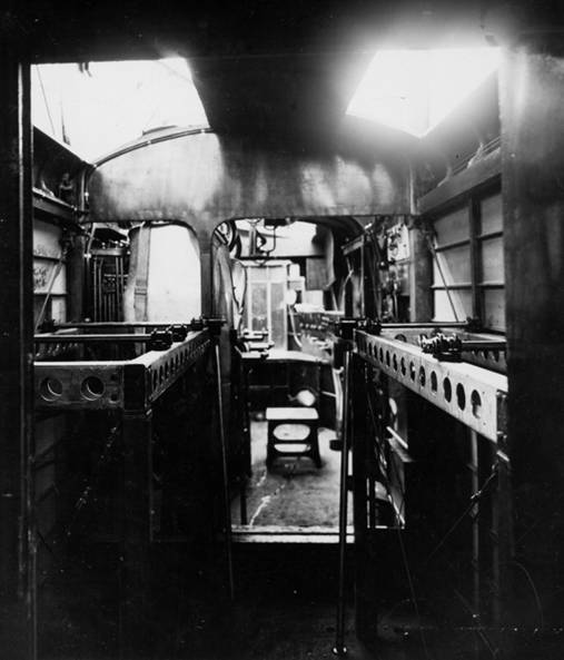 Poste de pilotage du Farman Goliath