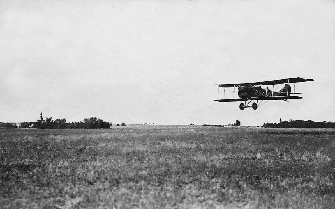 Chartres - Breguet 14 - Eglise de Champhol