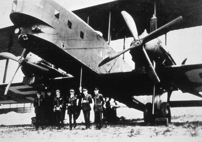 Chartres - Farman F.140.141 "Super-Goliath"