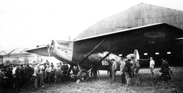 Moarane Saunier 220 "Patrouille d'Etampes"