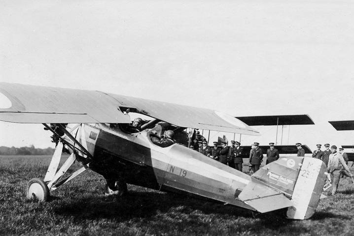 Moarane Saunier 220 "Patrouille d'Etampes"