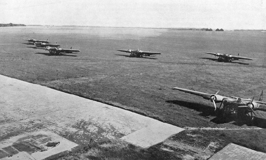 Amiot 143 - Chartres - 1936