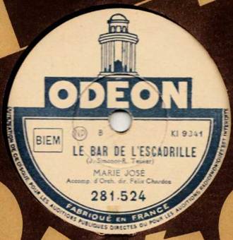 Marie-Jos - Bar de l'Escadrille