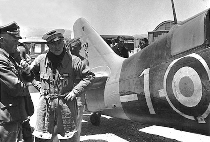 Dewoitine du GC III/6 n229 du capitaine JACOBI  Brindisi