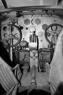 Poste de pilotage de l'Oiseau Canari