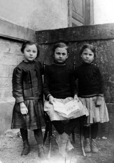 Elisa, Jeanne et Hlne BIBERT