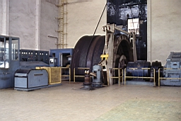 Mine de Mairy 025.jpg: Mine de Mairy - Machine d'extraction - 1981
