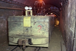 Mine de Mairy 1980_05a 04.jpg: Mine de Mairy - Le culbuteur