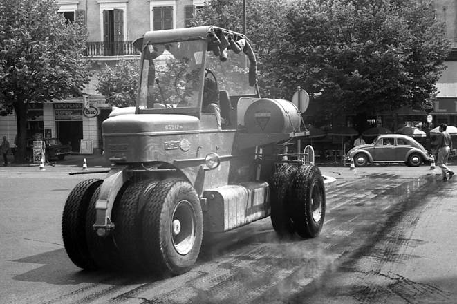 Travaux routiers - Compacteur RICHIER