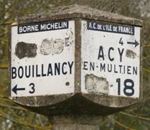 Ancienne borne Michelin "Bouillancy"