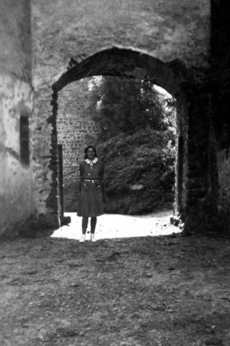 Ch�teau de Villeneuve Lembron : Lucie Lagrange 